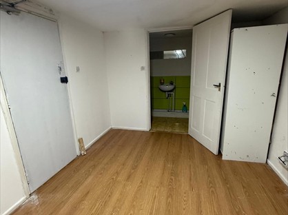 Studio Flat, Watford Way, NW4