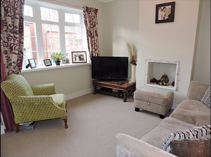 2 Bed Terraced House, College Glen, SL6