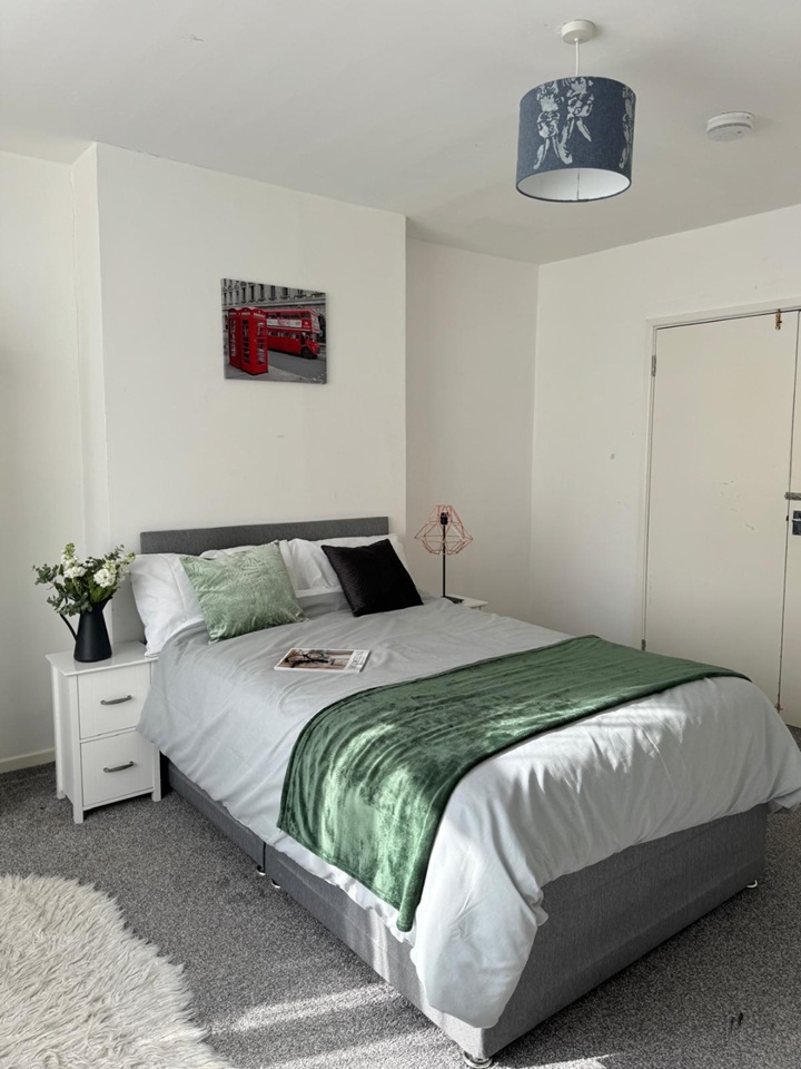 Additional image 2 of Room in a Shared House, Wood Farm Road, OX3, N1 7GU