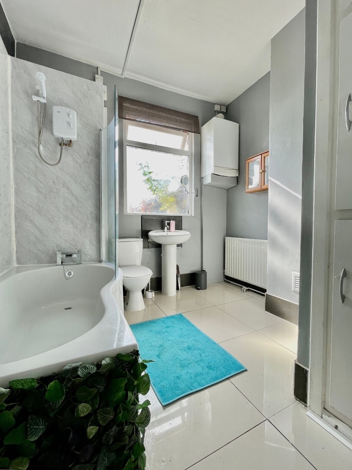 Additional image 2 of Room in a Shared House, Radford Boulevard, NG7, N1 7GU