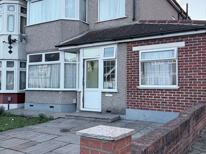 Room in a Shared House, Grosvenor Drive, RM11