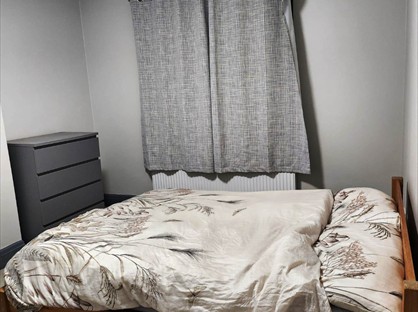 Room in a Shared House, Church Hill Road, SM3