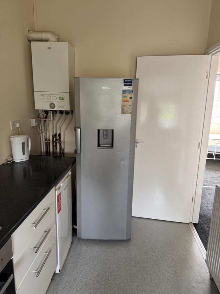 Additional image 4 of 3 Bed Flat, Sheffield, S5, N1 7GU