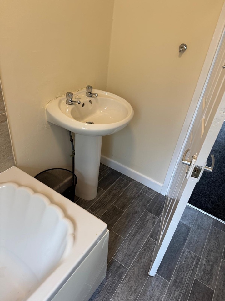 Additional image 10 of 3 Bed Flat, Sheffield, S5, N1 7GU