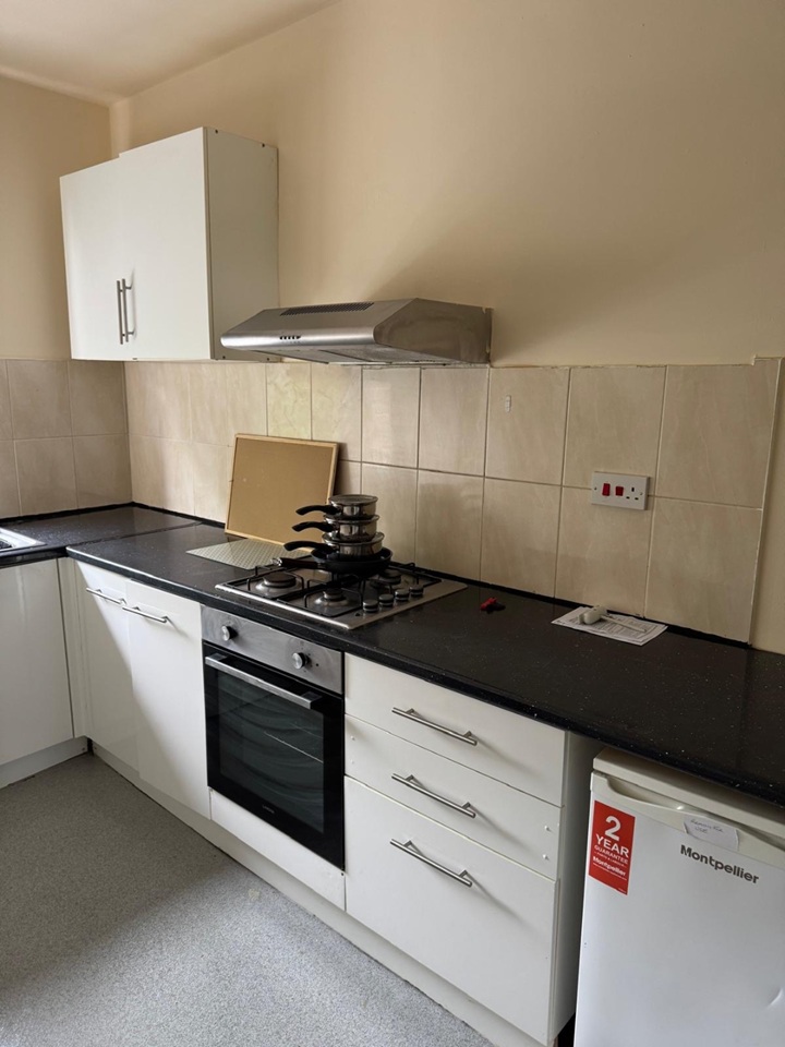 Additional image 2 of 3 Bed Flat, Sheffield, S5, N1 7GU