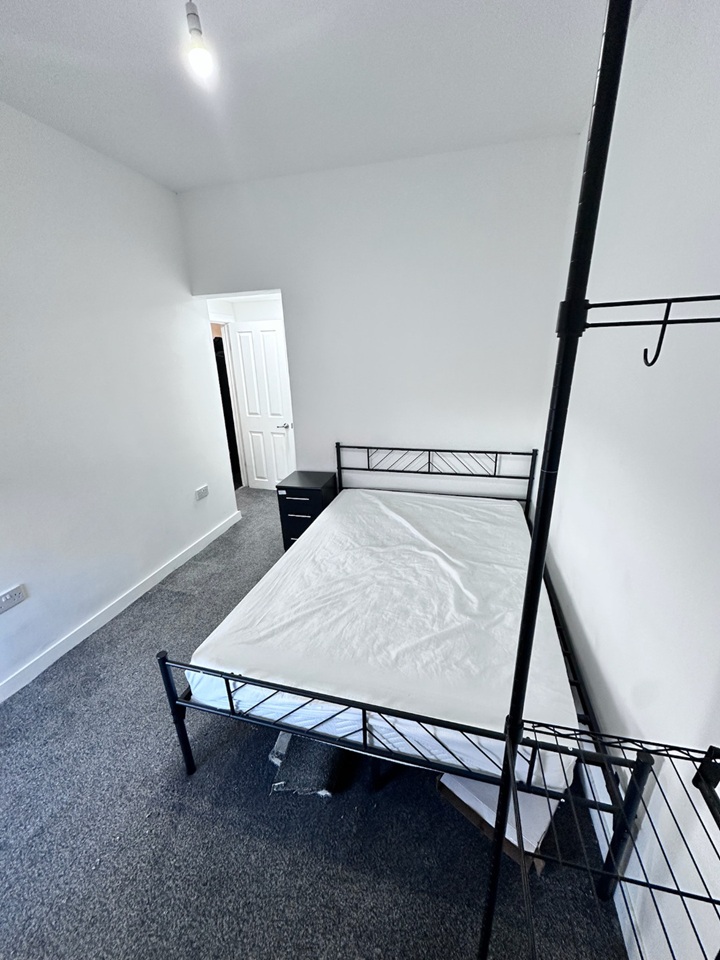 Additional image 7 of Room in a Shared House, Manchester, M40, M40 9DB