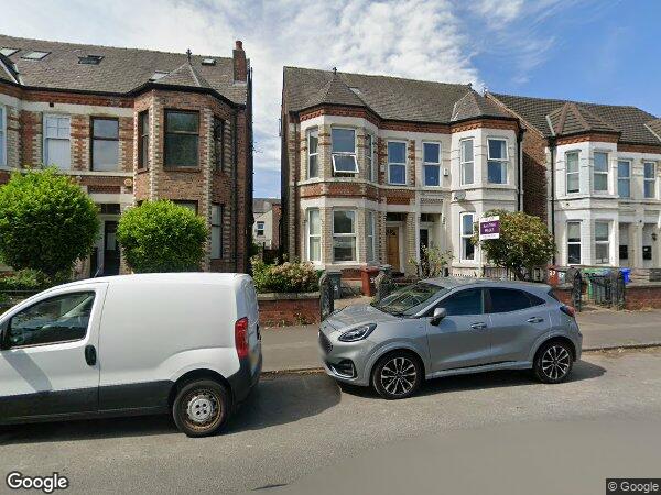 Room in a Shared House, Albany Road, M21