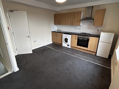 1 Bed Flat, Colwick Road, NG2