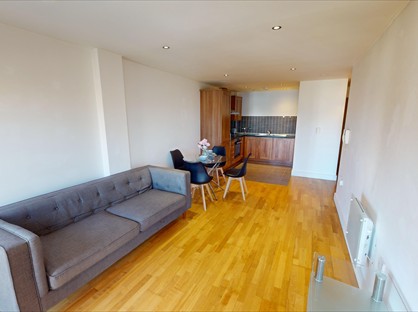 1 Bed Flat, Jugglers Yard, L3