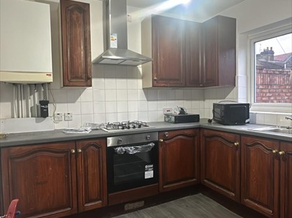 4 Bed Terraced House, Lathom Road, E6