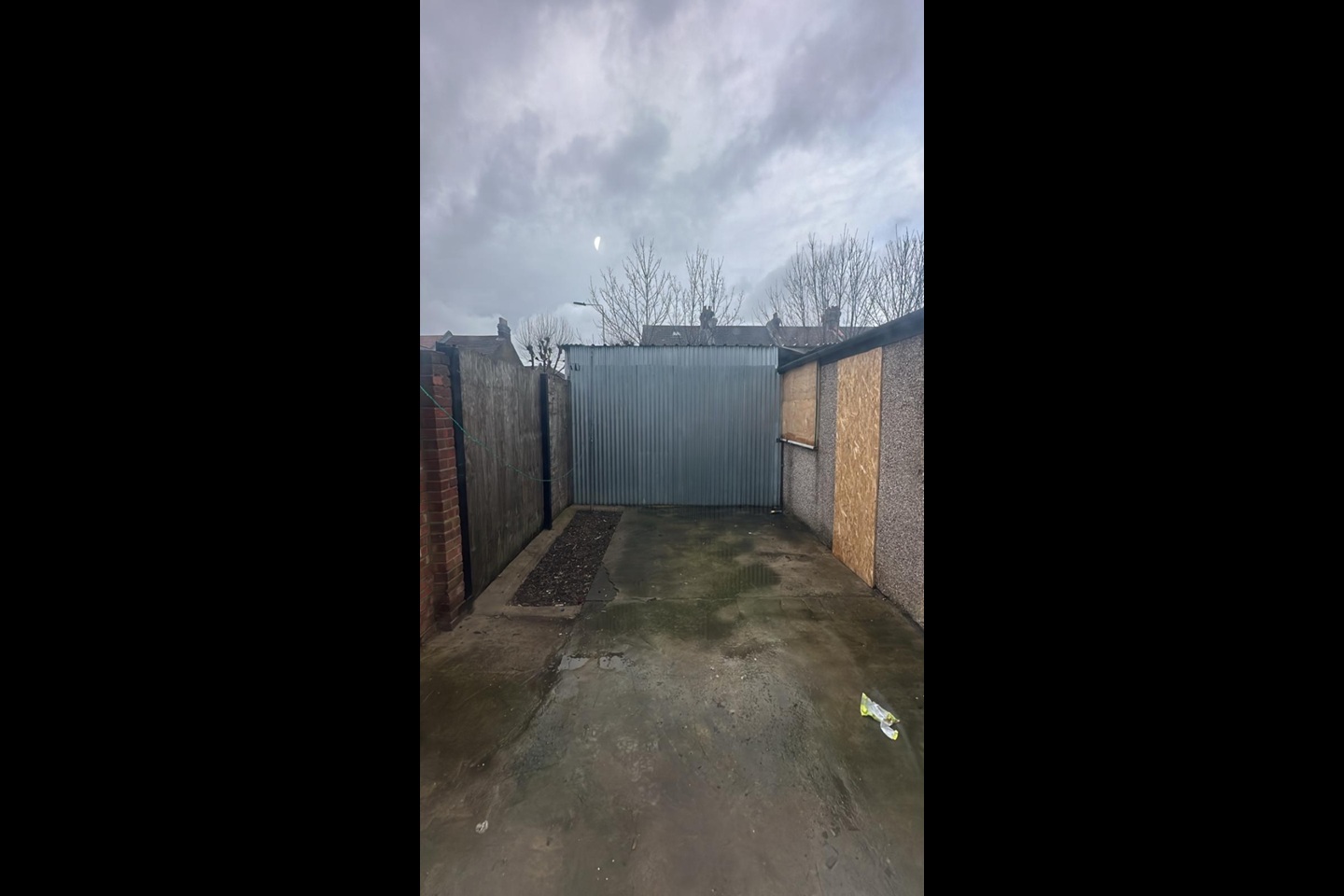 London - 4 Bed Terraced House, Lathom Road, E6 - To Rent Now for £2,700 ...