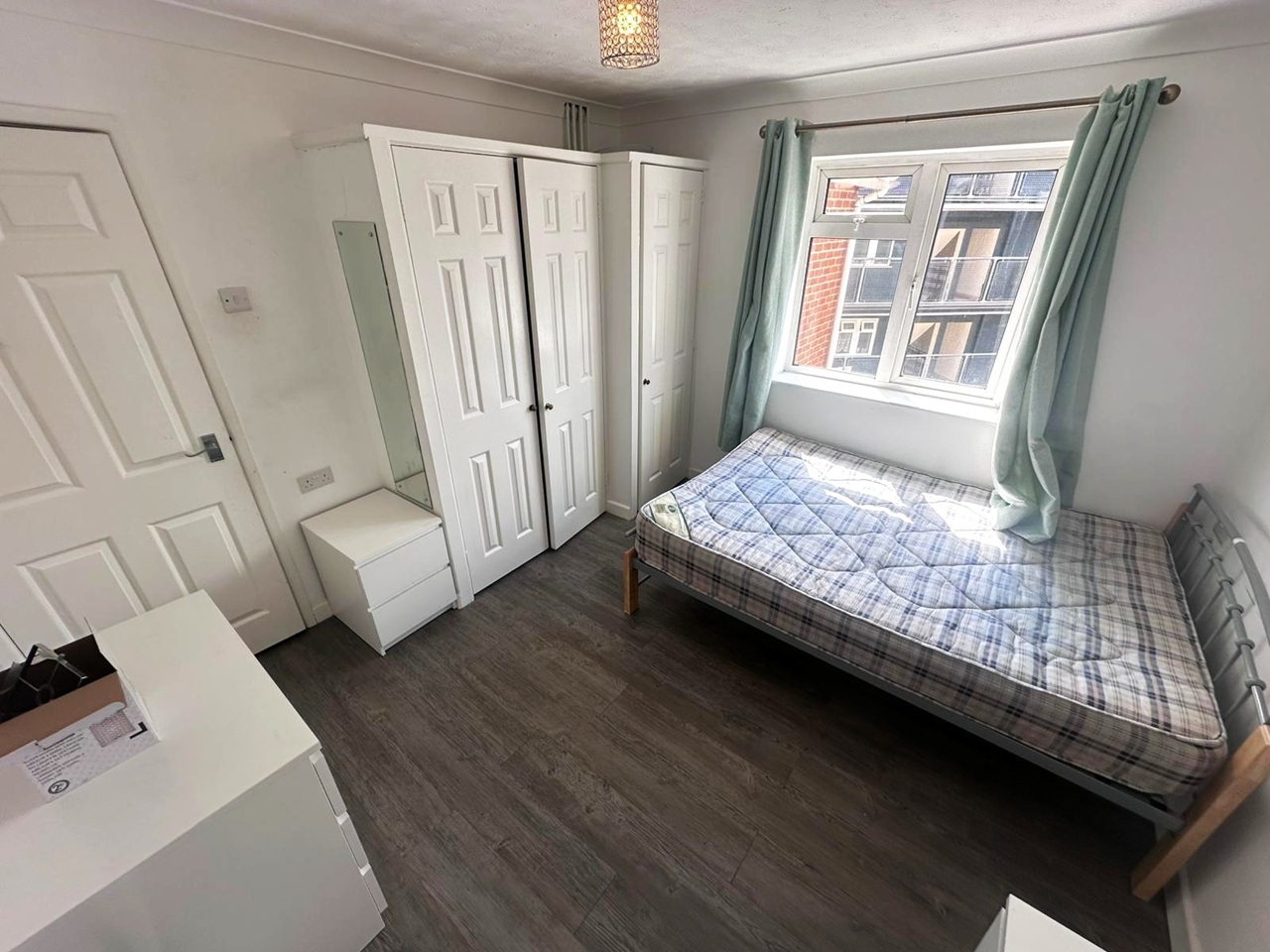 1 Bed Flat, Bridge Terrace, SO14, N1 7GU