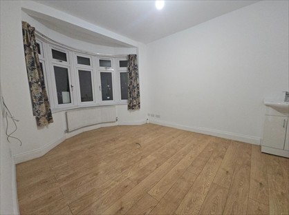 7 Bed Detached House, Uxbridge Road, UB1