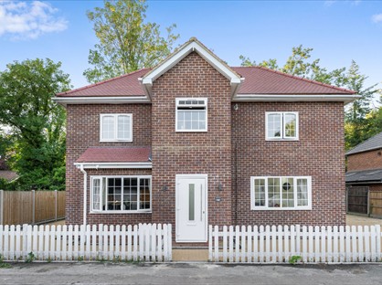6 Bed Detached House, Wooburn Moor, HP10