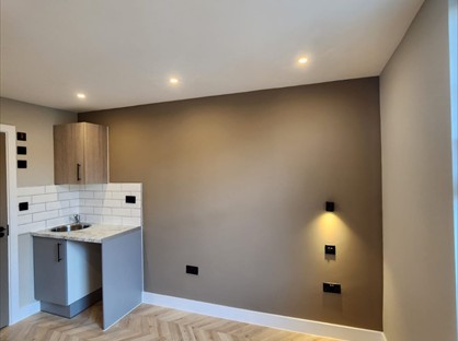 Studio Flat, Haycroft Road, KT6