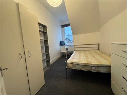 1 Bed Flat, Ferme Park Road, N8