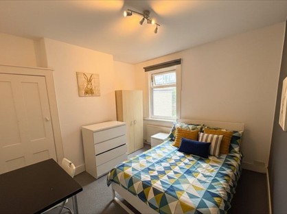 Room in a Shared House, Ermine Road, SE13