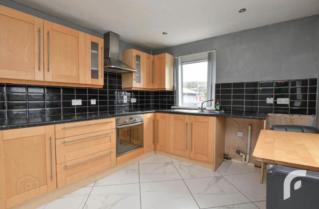 2 Bed Flat, Fairview Road, BT36, N1 7GU