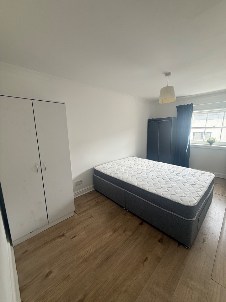 Additional image 8 of Room in a Shared Flat, Portland Street, SO14, N1 7GU