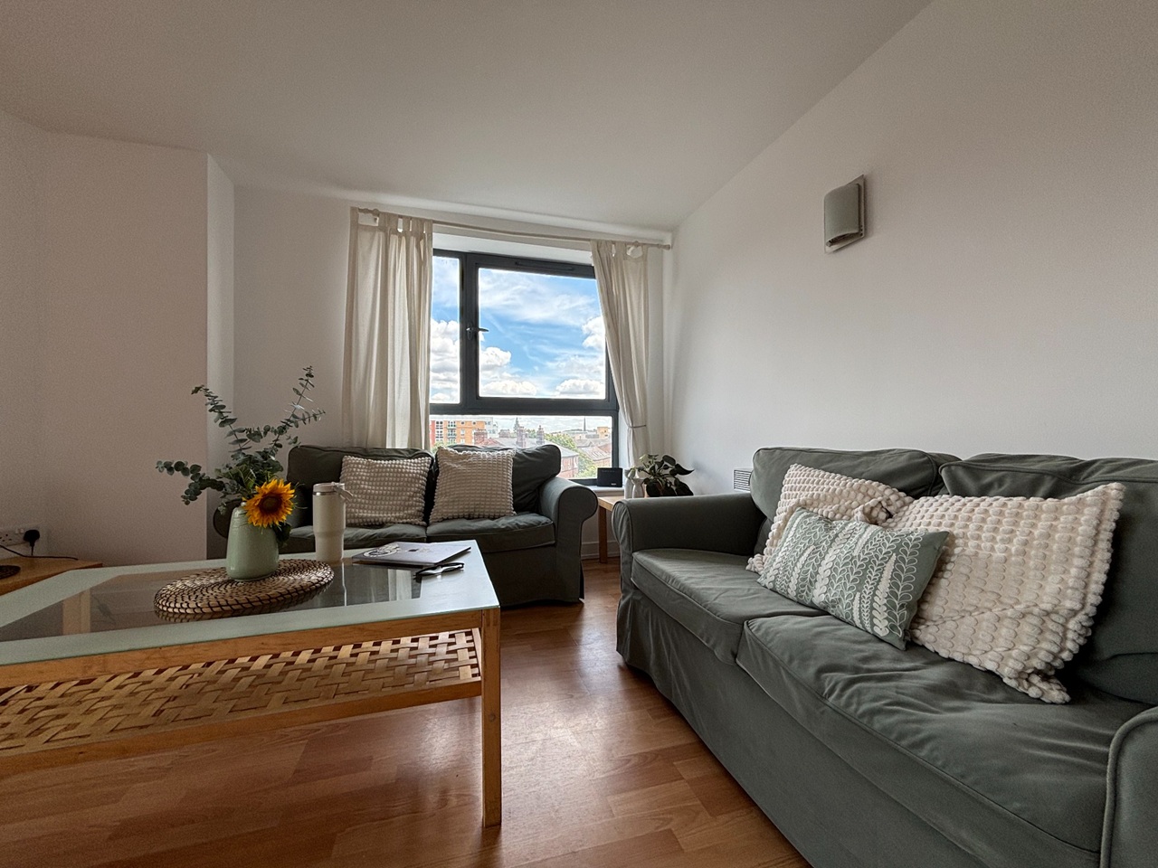 2 Bed Flat, West One City, S1