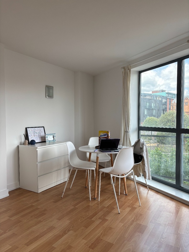 2 Bed Flat, West One City, S1 photo 3