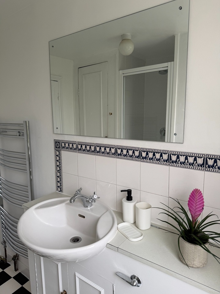 Additional image 12 of 1 Bed Flat, Thorne Road, SW8, N1 7GU