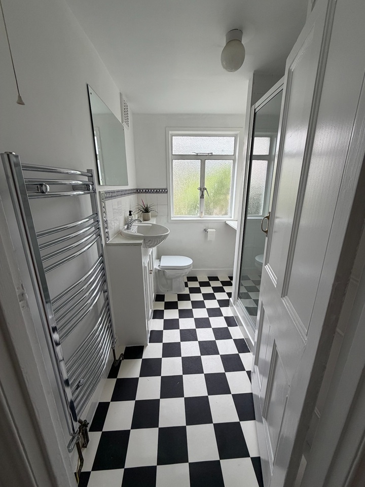 Additional image 14 of 1 Bed Flat, Thorne Road, SW8, N1 7GU