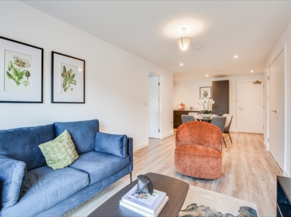 2 Bed Flat, Vicarage Grove, M30