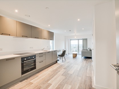 1 Bed Flat, Vicarage Grove, M30