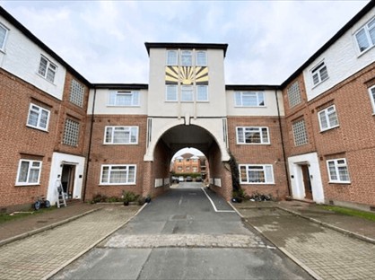 2 Bed Flat, Southall Court, UB1