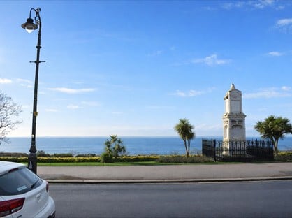 2 Bed Flat, Clifftown Parade, SS1