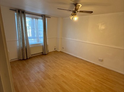 3 Bed Flat, Fairfoot Road, E3