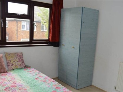 Room in a Shared House, Skiers St, E15