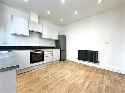 1 Bed Maisonette, Clarendon Road, LU2