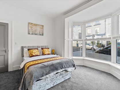 Room in a Shared House, St. James Place East, PL1