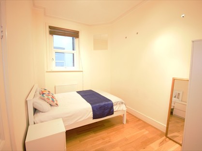 Room in a Shared House, Lymington Mansions, NW6