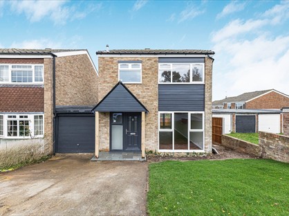 3 Bed Semi-Detached House, Lullarook Close, TN16