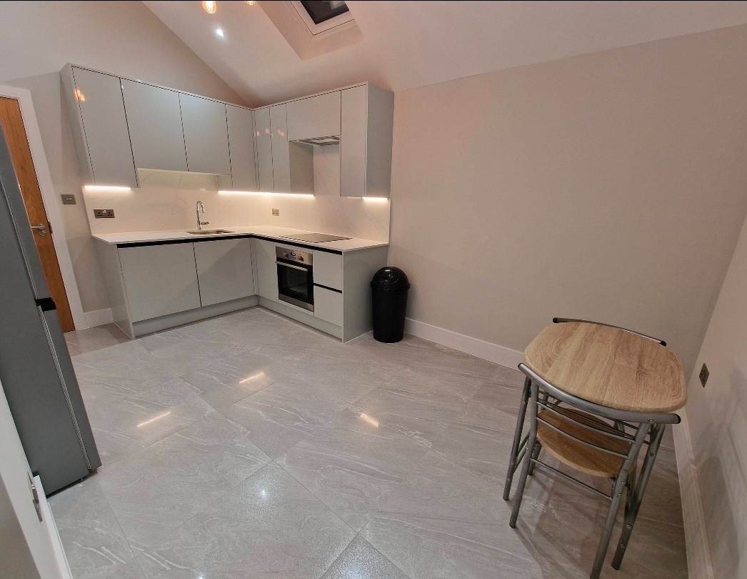 Additional image 3 of 1 Bed Flat, Great Shelford, CB22, N1 7GU