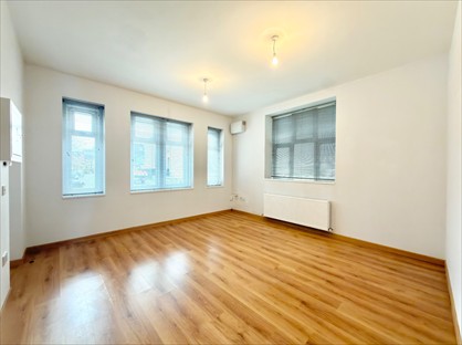 1 Bed Flat, Bedford Hall, W13