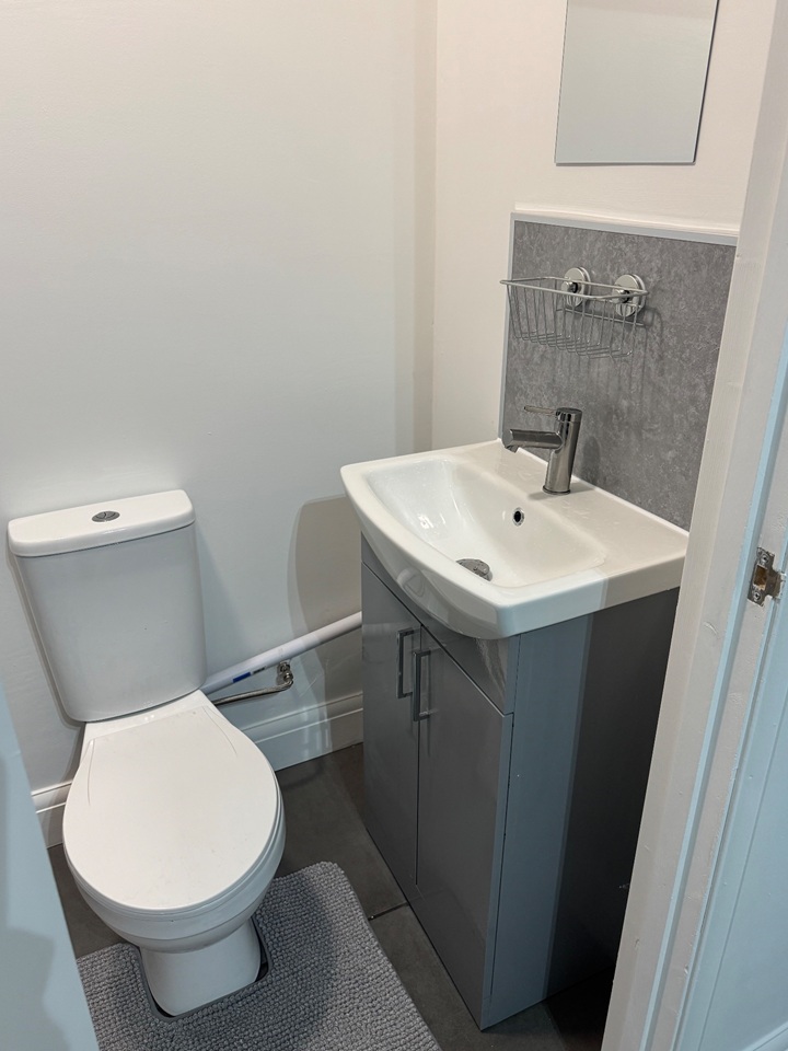 Additional image 6 of Studio Flat, Heath Park Drive, CF14, N1 7GU