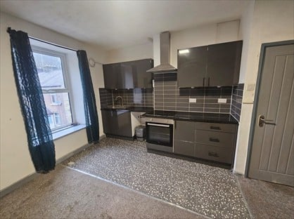 2 Bed Flat, Schofield Street, BB4