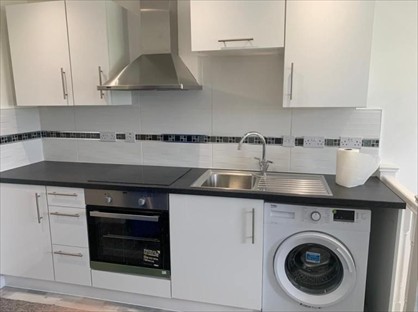 4 Bed Flat, Forest Road, IG6