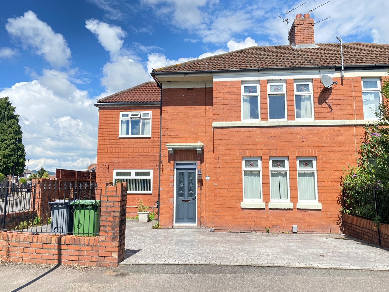 4 Bed Semi-Detached House, Celtic Road, CF14, N1 7GU