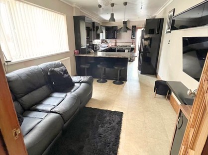 5 Bed Terraced House, Dogfield St, CF24