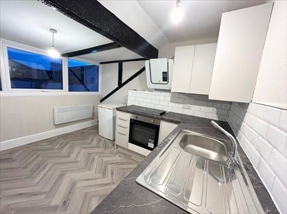 2 Bed Flat, Withnell Road, FY4