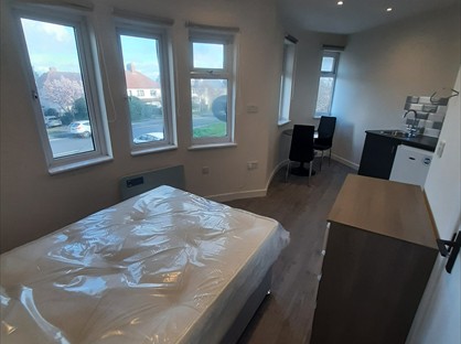 Studio Flat, Rose Hill, OX4