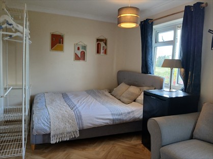 Room in a Shared House, Bosham, PO18