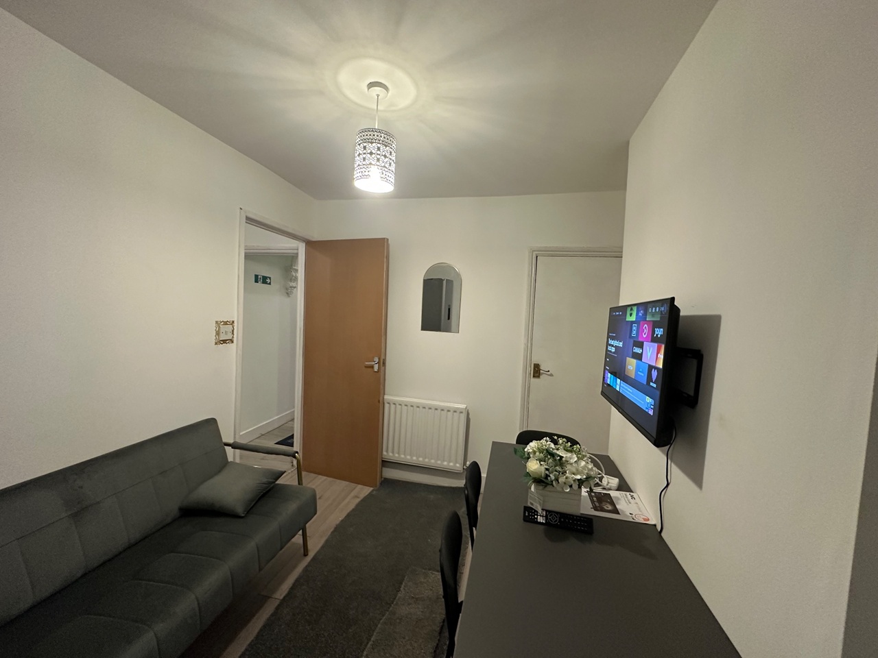 Additional image 8 of 3 Bed Flat, University Area Available Now, RG6, N1 7GU