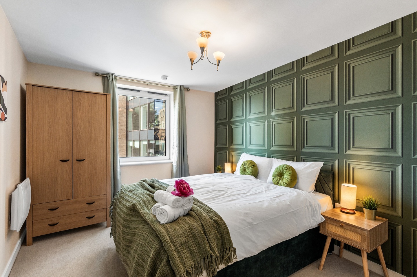 2 Bed Flat, Sharpthorne Court, BN1, N1 7GU