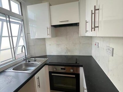 Studio Flat, Endsleigh Court, WC1H